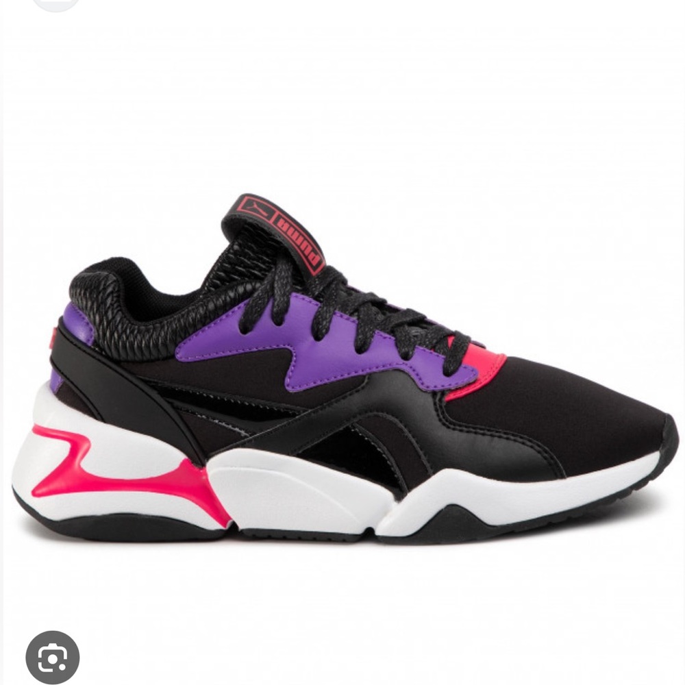 Pumas Size 9
